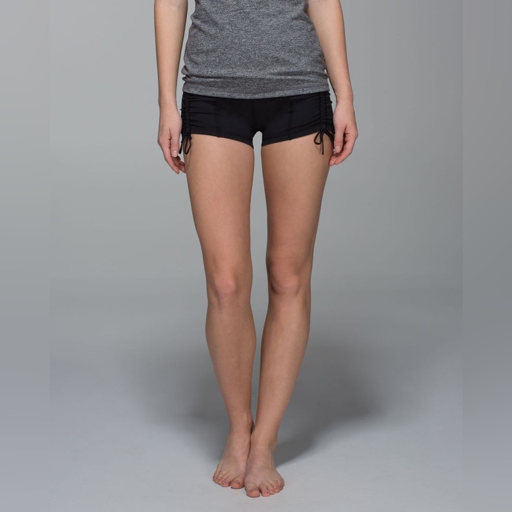 Lululemon Hot Hot Short